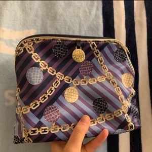 Estée Lauder makeup pouch!